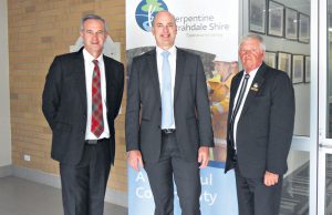 Member for Darling Range Tony Simpson and Transport Minister Dean Nalder met with Shire of Serpentine Jarrahdale president Keith Ellis in April to discuss the future of the Tonkin Highway.