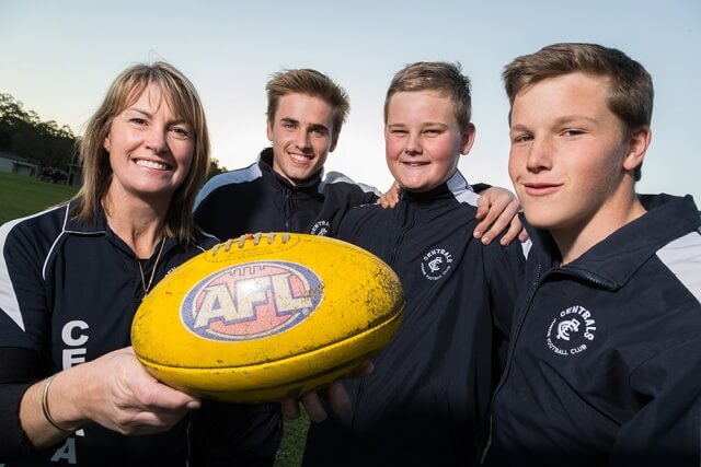 SP-SJ-Mundijong-Football