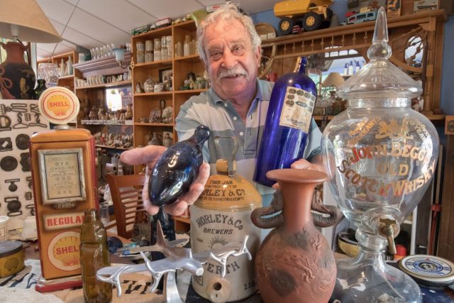 CAN Bottle and collectors club1