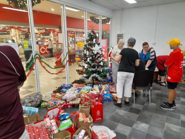 Christmas Hampers Packing 2