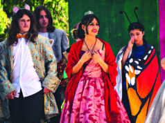 Young actors bring smiles